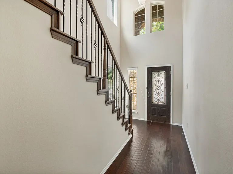 9909 Copperhead Ln — Photo 2