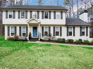 1010 Applecross Dr, Roswell, GA 30075