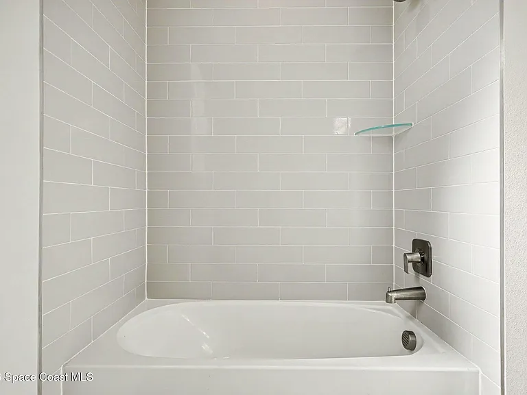 414 Caribbean St SE — Photo 27