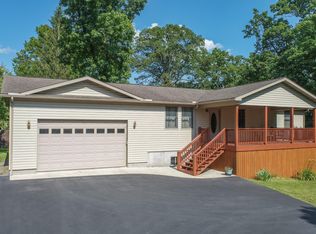 703 M St, Oakland, MD