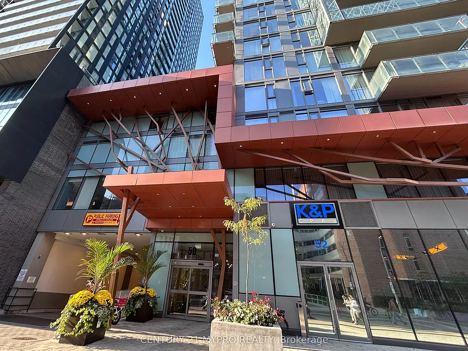 50 Wellesley St E #1711