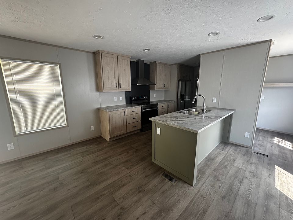2nd image of 211 Connie Ct
