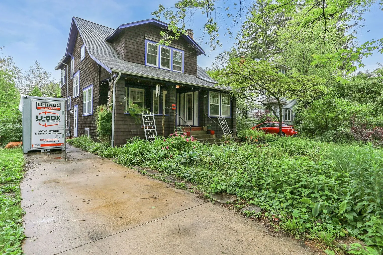 606 W Washington St photo 1