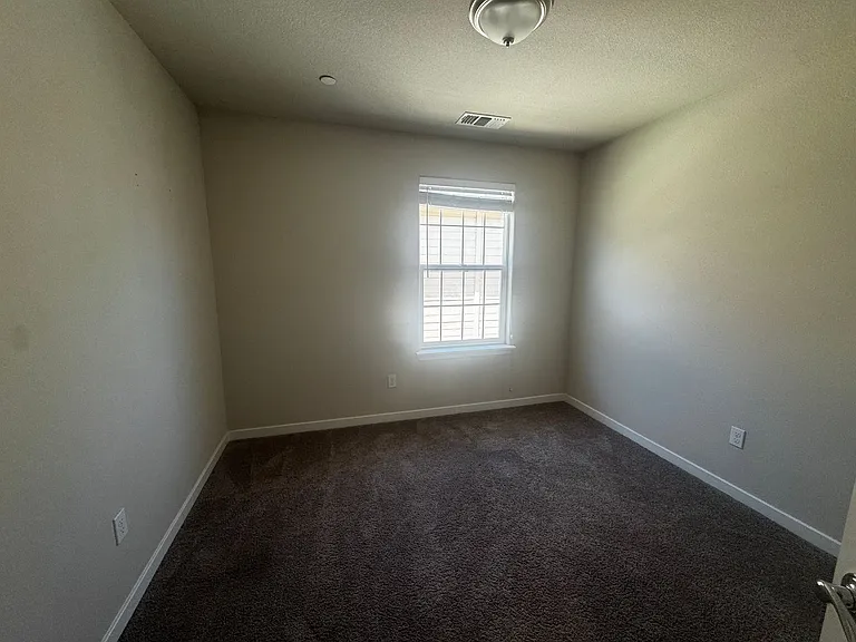120 Ivy St — Photo 9