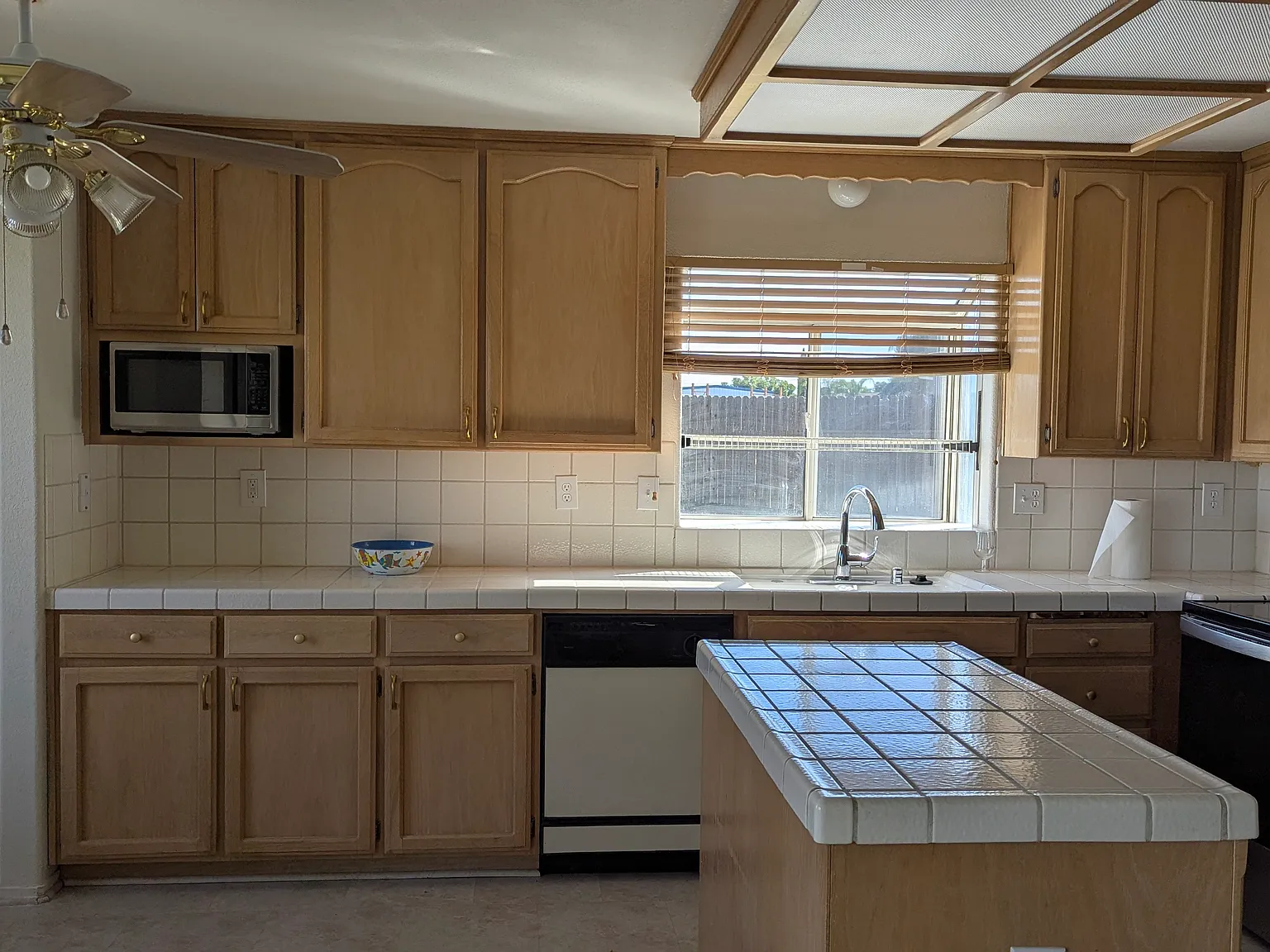 4300 Gastonbury Ct — Photo 3