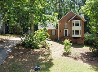 1359 Willowbrook Dr SW, Marietta, GA 30064