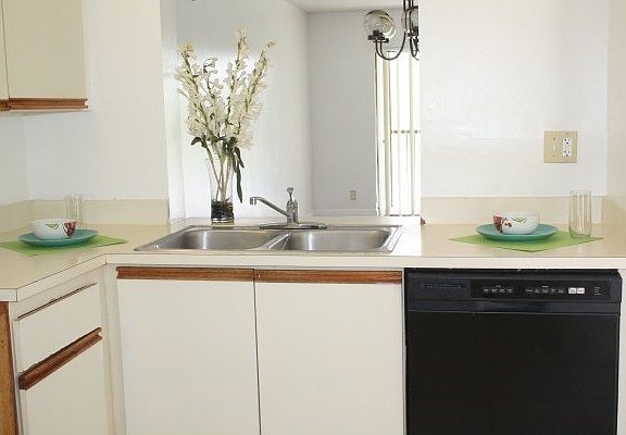 3rd image of 9022 NW 28th Dr APT 207