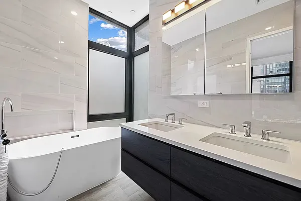 Rented by Oxford Property Group | media 5