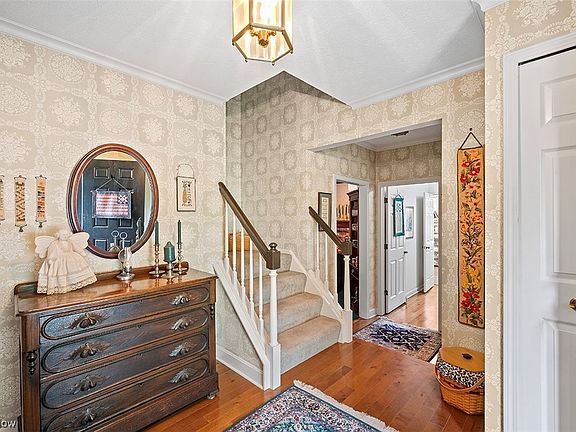 3rd image of 28050 Settlers Reserve Way