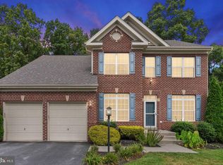 105 Lackawanna Ln, Falling Waters, WV 25419