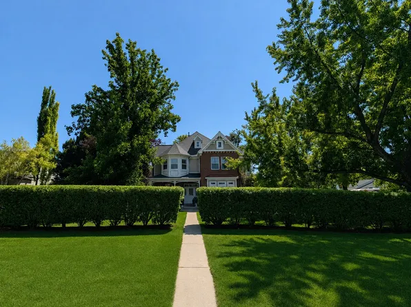 289 W Burton Ln, Kaysville, UT 84037
