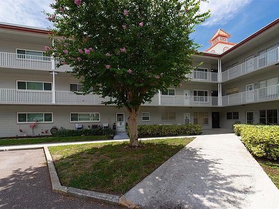 3rd image of 2261 Swedish Dr APT 51