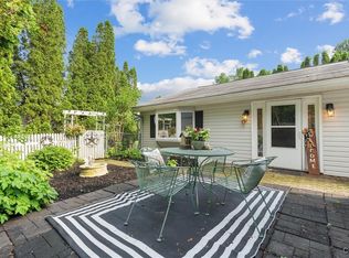55 Ainslee Dr, Pennellville, NY 13132