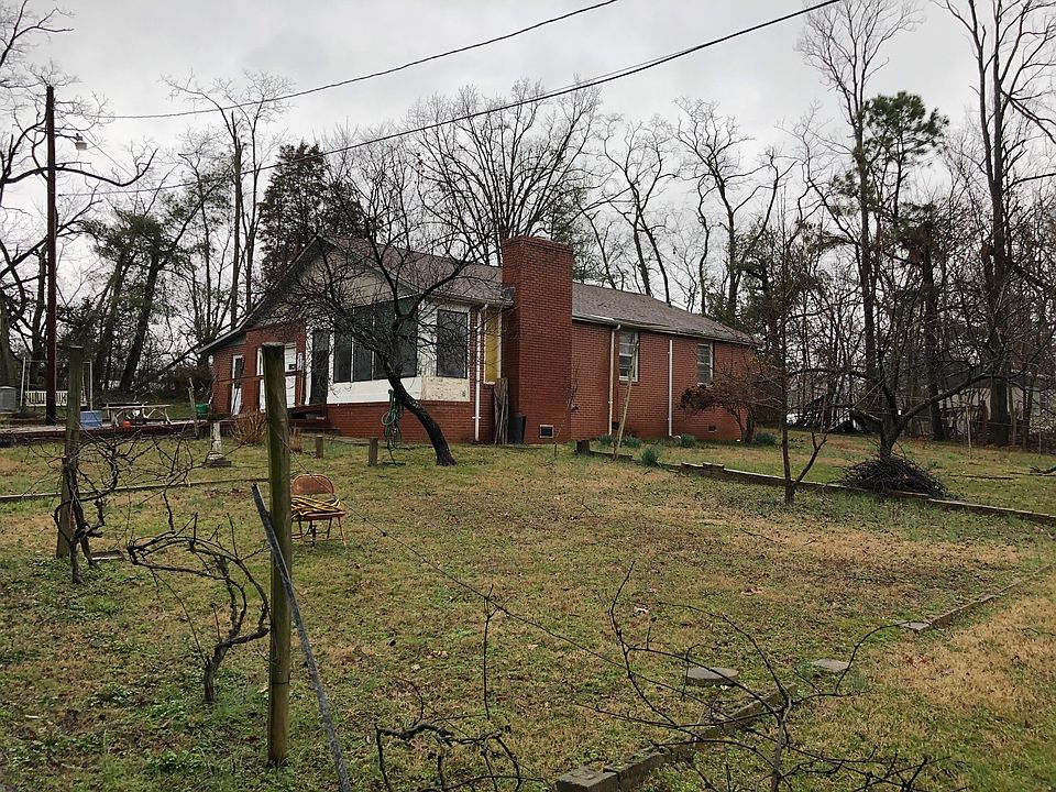 1st image of 326 Cedar Ct