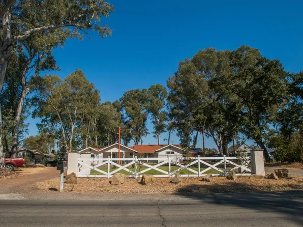 1417 E St, Rio Linda, CA 95673