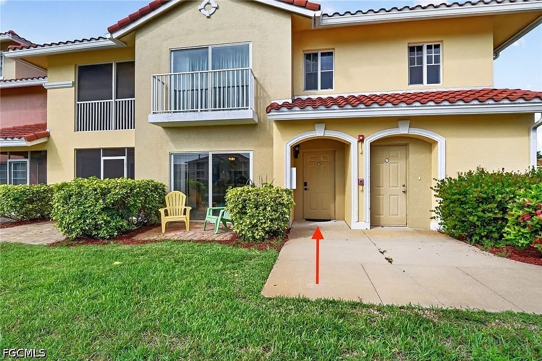 2 bed, 2.0 bath, 1326 sqft, $2,200 — Photo 1