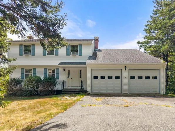 41 Browns Avenue, Sedgwick, ME 04676