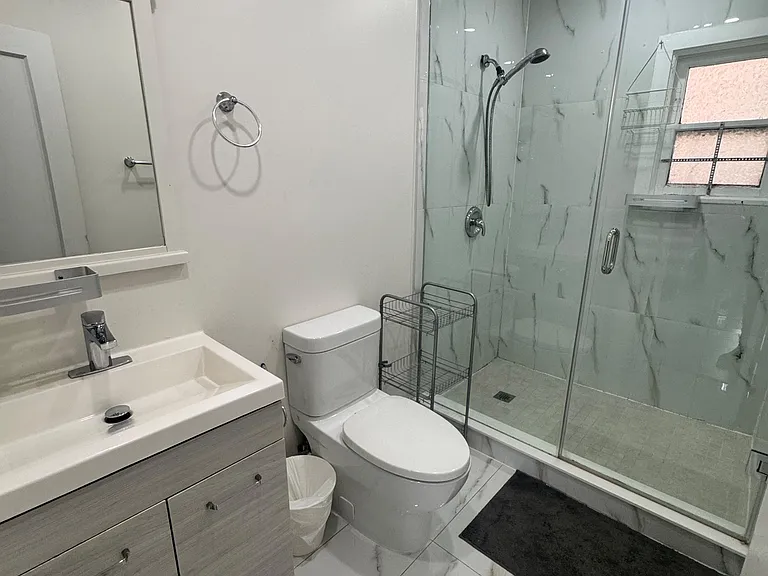 389 Ruth Ave — Photo 10