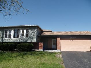 309 Monterey Dr, Bolingbrook, IL