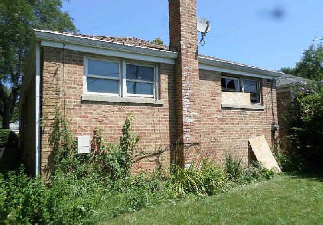 1st image of 2326 Bradley Pl