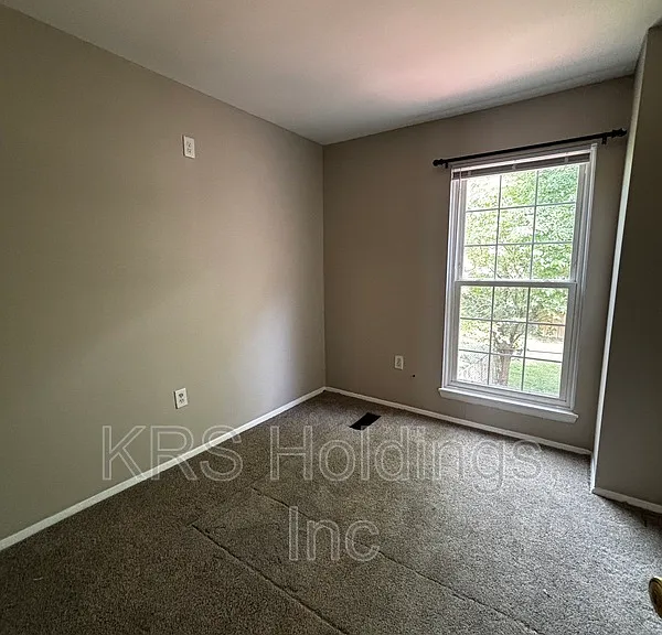 817 Pleasant St — Photo 22