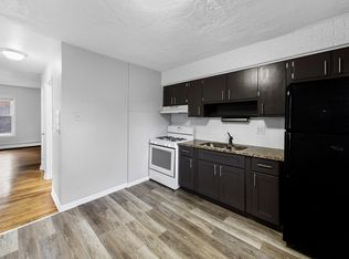 2005 S 16th Ave #2E, Broadview, IL 60155