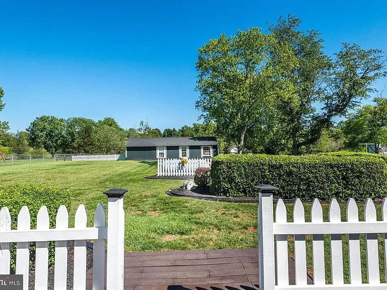 3105 James Madison Hwy — Photo 11
