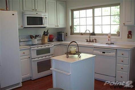 4th image of 975 Boulder Dr