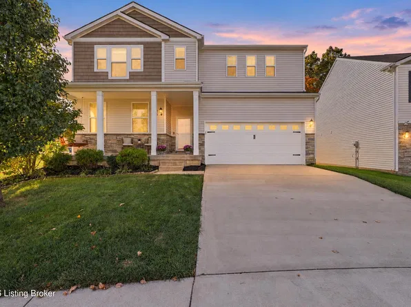 6822 Brittany Oak Dr, Louisville, KY 40229