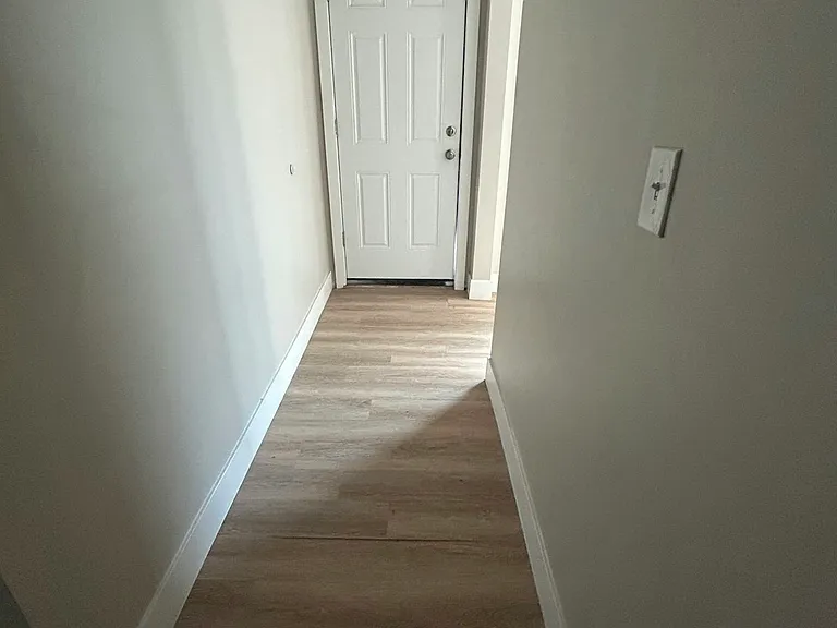 13723 Mapleridge St #1 — Photo 7