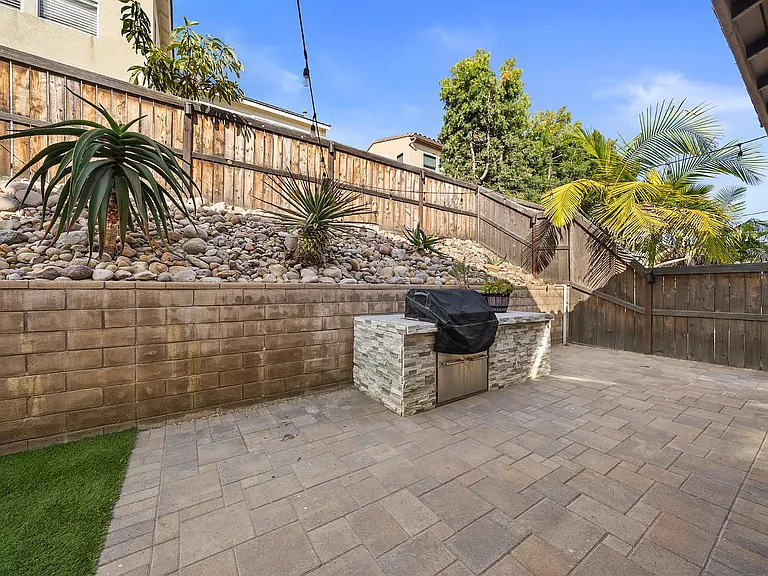 1017 Camino Aldea — Photo 34