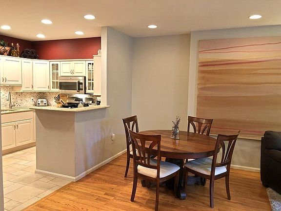 4th image of 604 Massachusetts Ave #Gb