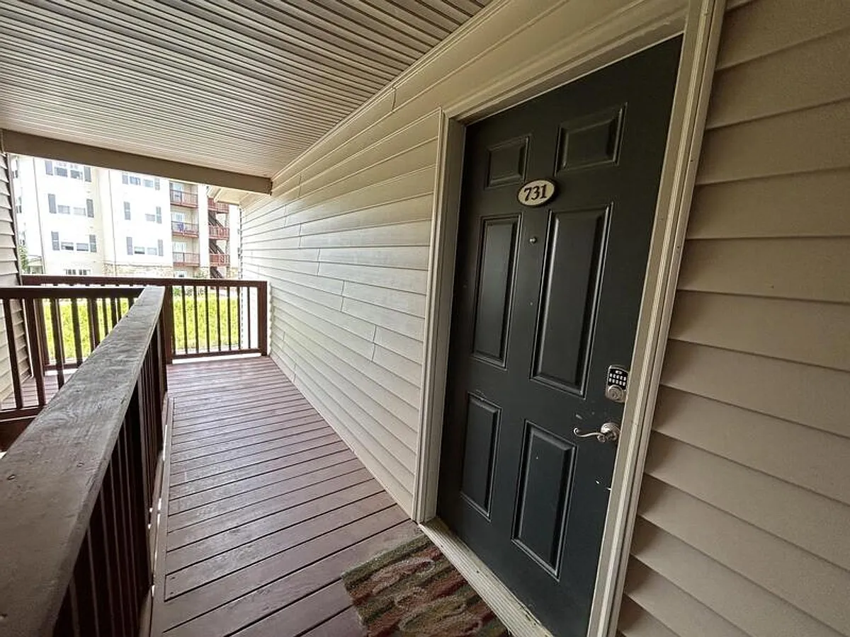 Building Photo - 731 Harts Cove Way