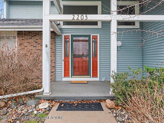 5th image of 2203 Rockdale Ave