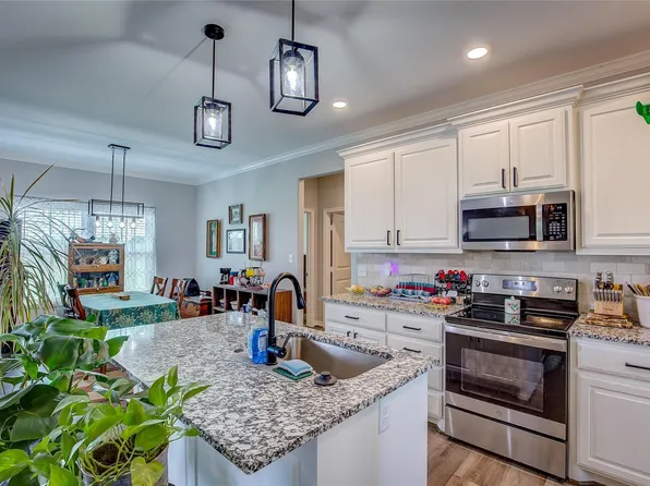 2044 Vz County Road 3808, Wills Point, TX 75169