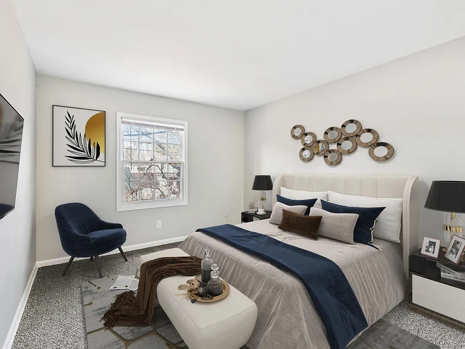 Jamestown Apartments & Townhomes