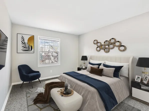 Jamestown Apartments & Townhomes