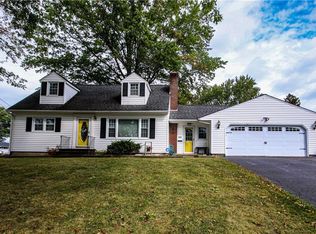 40 Laurie Ln, Jamestown, NY 14701