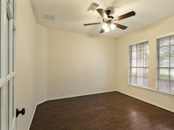 5th image of 13627 Lake Vista Dr