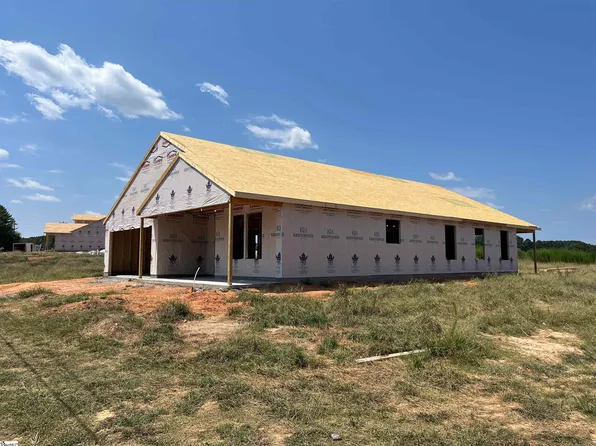 267 Henderson Rd, Gray Court, SC 29645