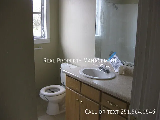 100 Oak St — Photo 10