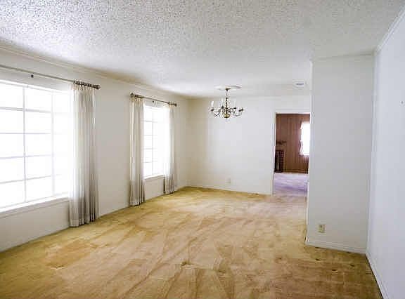 3rd image of 1733 Oakland Blvd