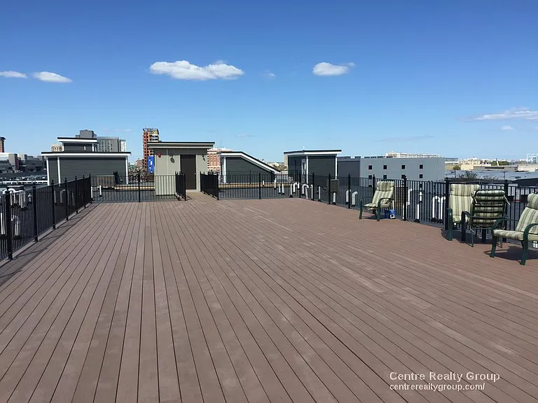 339 D St #5D — Photo 15