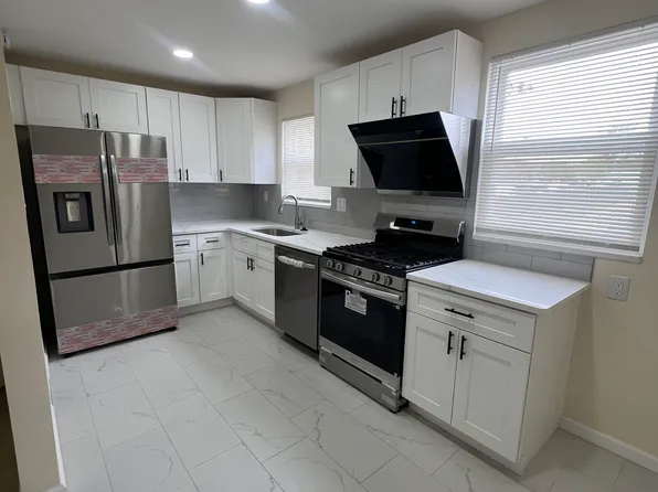 8660 Jackson St, Philadelphia, PA 19136