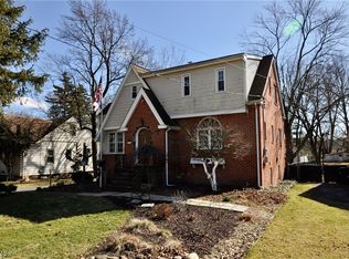 1899 W Pleasant Valley Rd, Parma, OH 44134