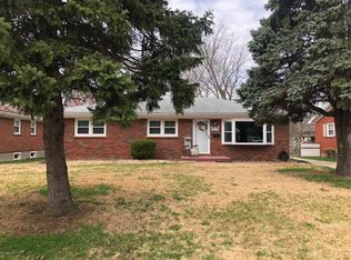 8212 Delido Rd, Louisville, KY 40219