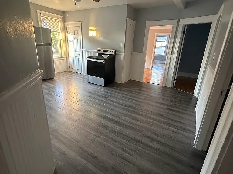 42 Lincoln St #2 — Photo 4