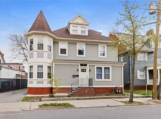 156 Vinton St, Providence, RI 02909