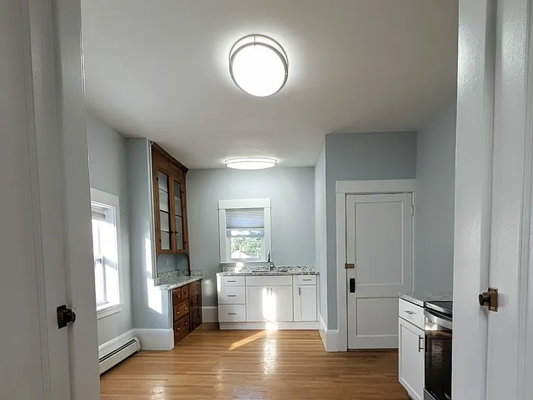 168 Waterman Ave — Photo 3