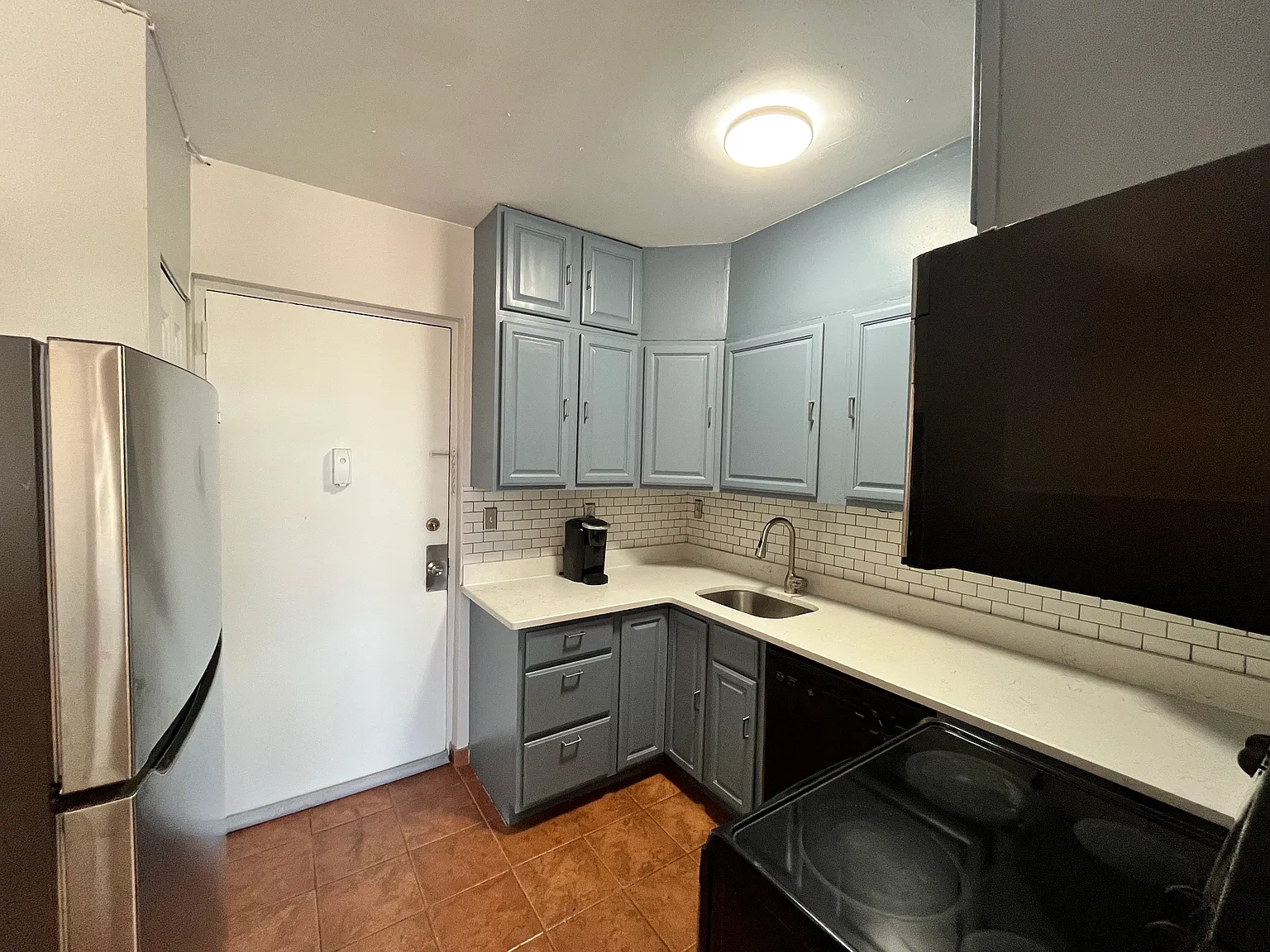 356 Palisade Ave — Photo 2